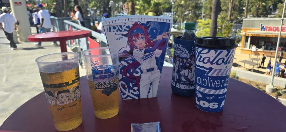 2025 Hololive Dodgers Merch