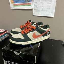 Nike Sb Dunk Low Eire 