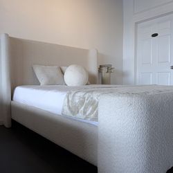 Upholstered Bed Frame — Queen / King (NEW) — FREE Delivery 🚚