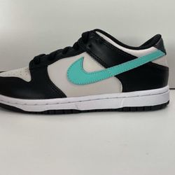 Dunk Low Light Bone Tropical Twist 