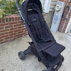 NUNA STROLLER 