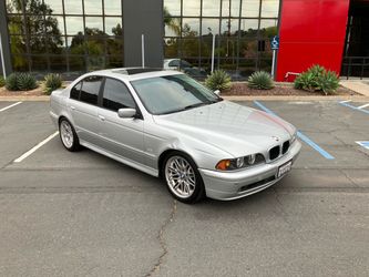 2003 BMW 530i