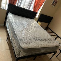 NEW MATTRESS QUEEN SIZE PLUSH WITH BOX SPRING-SET / 🚚🚚🚚