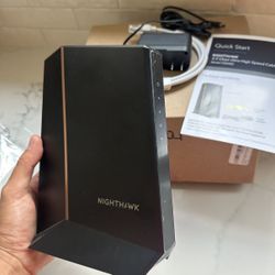 NetGear Nighthawk® Multi-Gig 2.5Gbps Cable Modem 