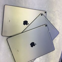 iPad Pro 1st Gen 10.5in 64GB WI-FI PLUS CELLULAR UNLOCKED