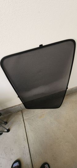 Telsa Model 3 Roof Sun Shade