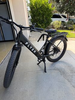 E-BIKE flyer m880
