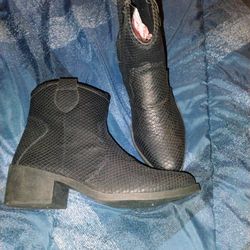 Duck Boots & Cowboy Boots 