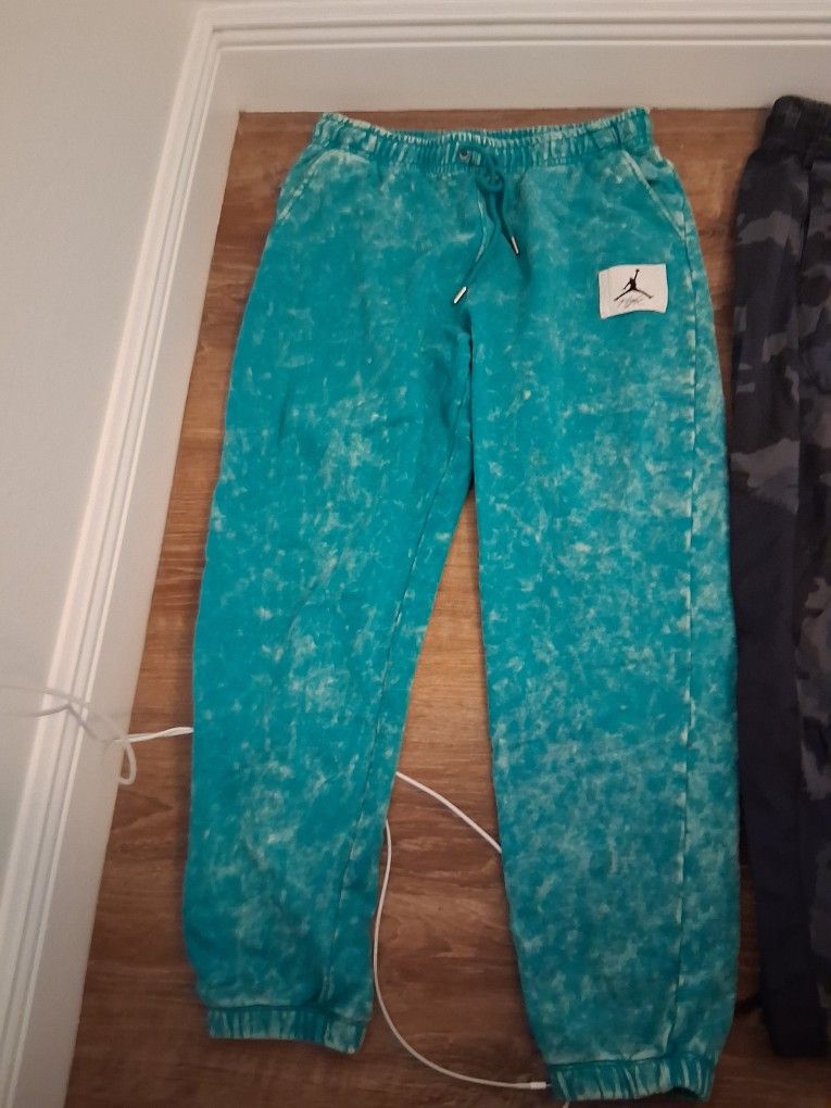Jordan PANTS SIZE LARGE