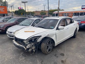 Clean title 08 Honda Accord