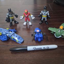 Small Toy Figures & Transformers