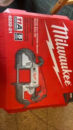 Milwaukee Deep Cut Variable Speed Band Saw Kit