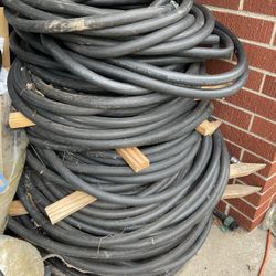 Heavy-duty rubber hoses 