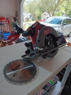 Milwaukee M18 Fuel 6-1/2 Circular Saw $150