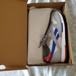 NEW Mens Reebok Classics