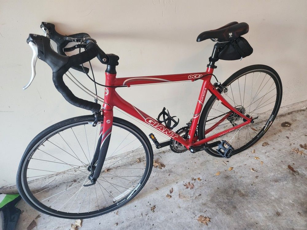 Giant OCR 3 Aluxx 6000 Medium Size for Sale in Houston, TX - OfferUp