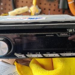 Clarion cz205