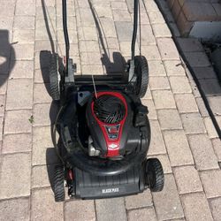 Briggs&Stratton E450 Lawn Mower 