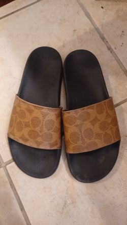 Coach Slides Size 6