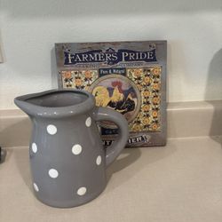 9” Grey And White Juice Pitcher With 10x10 Matching Picture