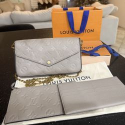 Louis Vuitton Pochette Felicie Leather  Dove  💯 Authentic !!