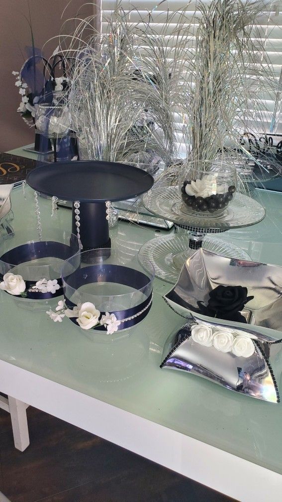 Party Trays And Decor