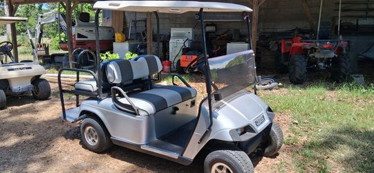 E-Z-GO Golf Cart 36v with charger