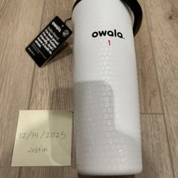 Owala 30 oz. FreeSip Sway Golf Travel Tumbler  Water hazard (white)  Brand new, never used
