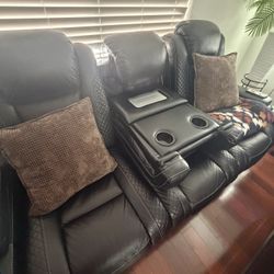 Leather Couch 600$ OBO 