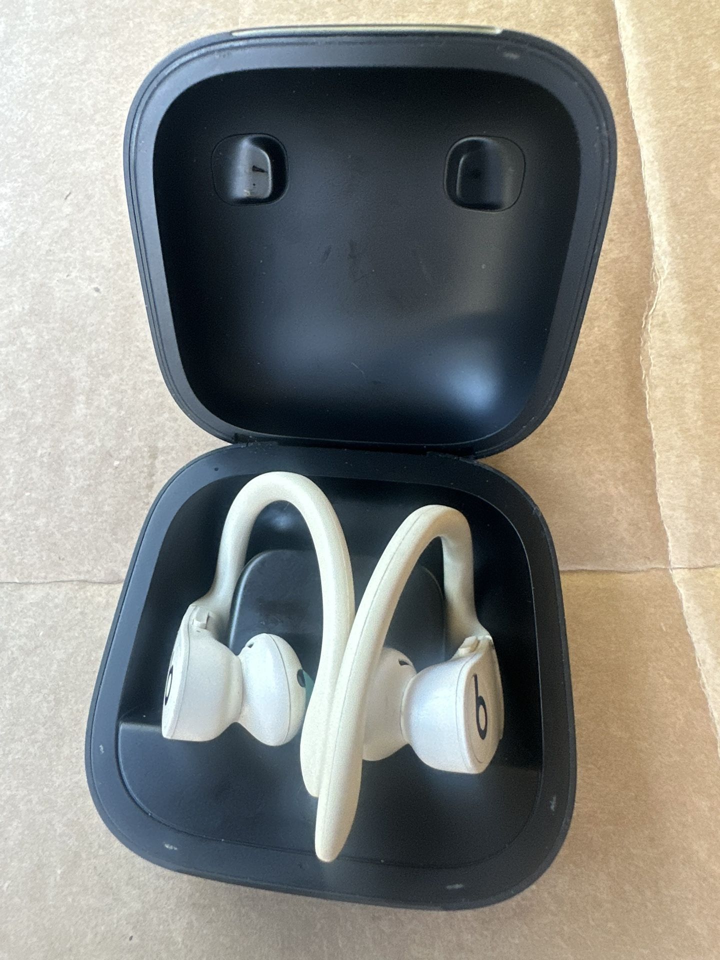 Beats by Dr. Dre - Powerbeats Pro Wireless Earbuds A2048 - TESTED. WHITE