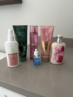 Lot of Bath & Body Works products