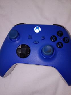 Xbox series x blue controller