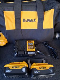 DeWALT BATTERY KIT W CHARGER & TOOL BAG