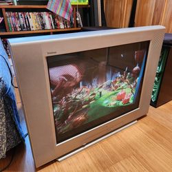 Sony Trinitron 27inch CRT retro gaming TV