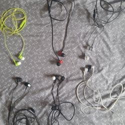 Cheap Wired Headphone Earbuds (Sanitized)