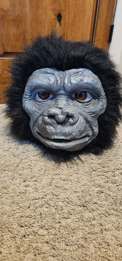 Oversized Gorilla Head Mask/Costum