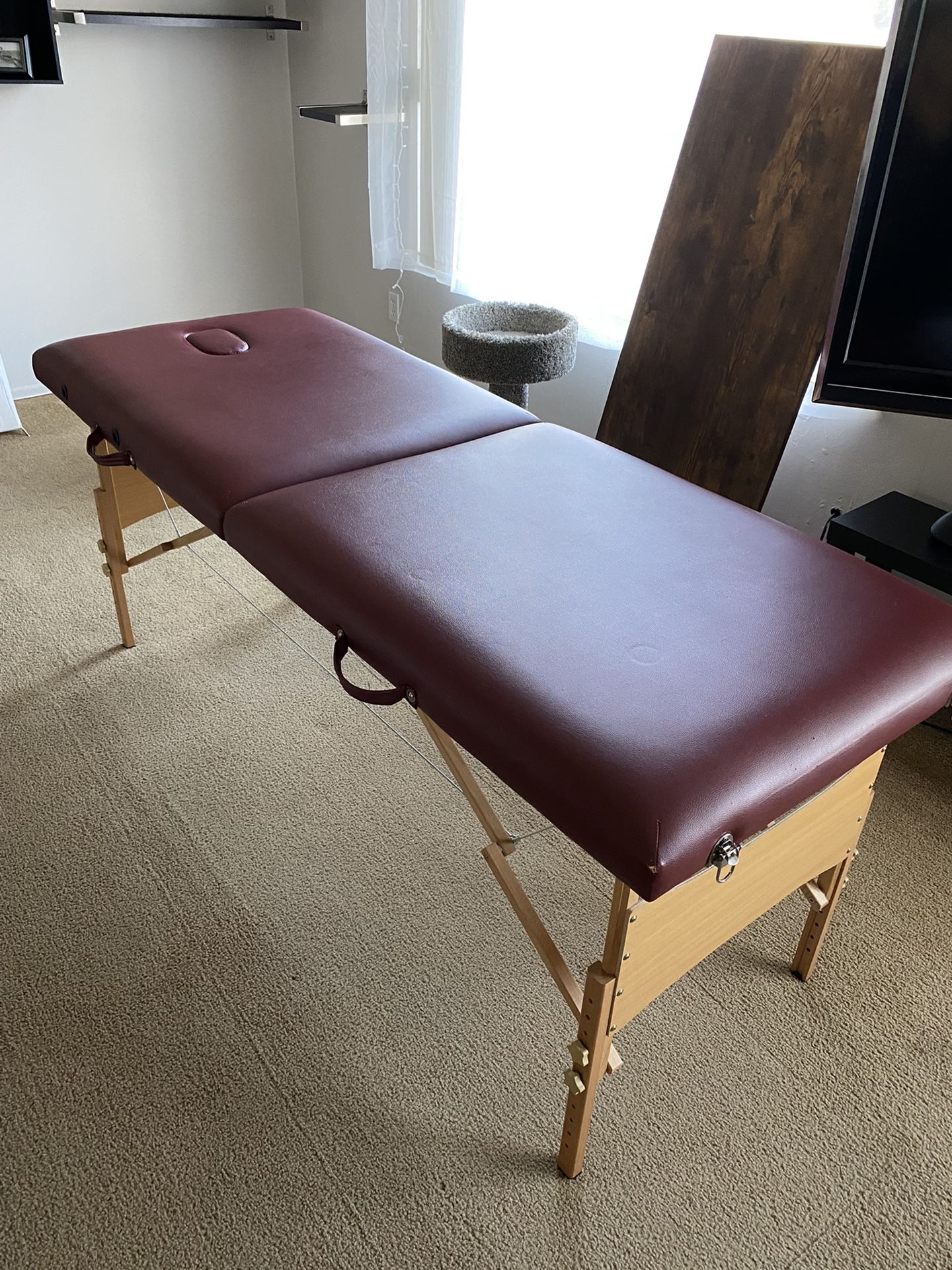 Reiki Massage Table (Foldable, Adjustable Height, Face Hole)