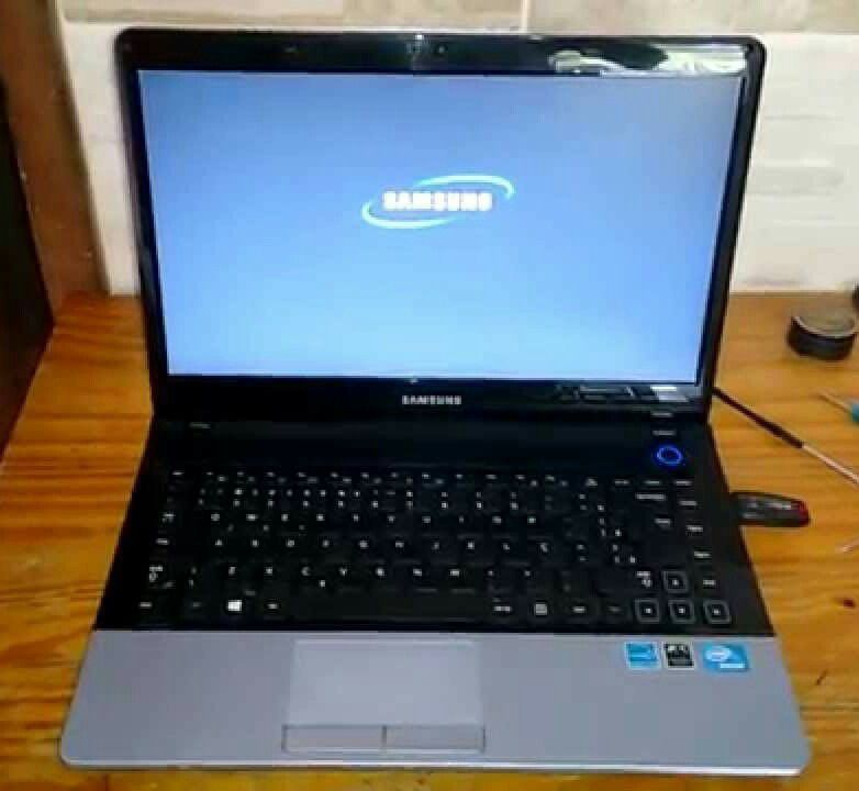 SAMSUNG LAPTOP NP3 WINDOWS 10 PRO OPERATING SYSTEM! 1 5.6 INCH SCREEN!