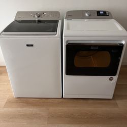 Maytag Washer & GAS Dryer Set