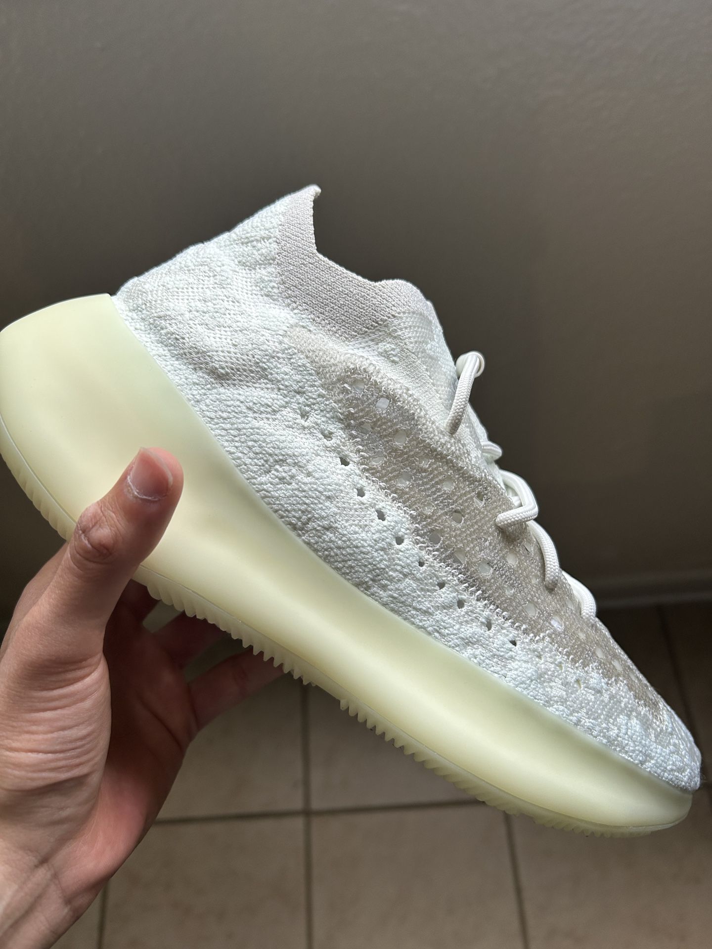 Yeezy 380 Calcyte Glow Brand New