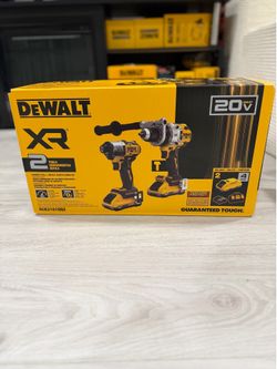 DeWalt XR 20V MAX DCK2101QQ2 Hammer Drill Impact Driver Combo Kit 2x 4AH XR Batteries