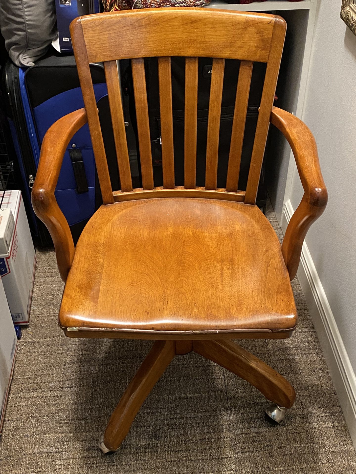 Antique Solid Oak Desk Office Banker Lawyer Doctor Chair for Sale in ...
