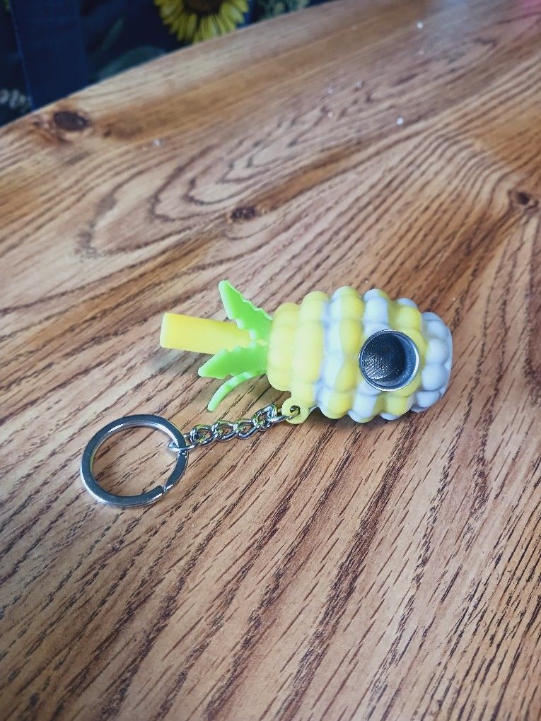 Keychain Pinapple Toker. New