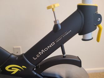 LeMond REV MASTER PRO Exercise Spinning Bike With Pilot II Console for Sale in Aurora IL OfferUp