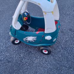 Eagles Theme Cozy Coupe