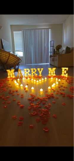 Light-up “Marry Me” letters