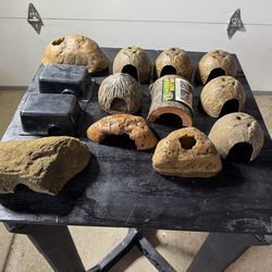 Reptile Supplies - Sm Reptile Hides / Decor