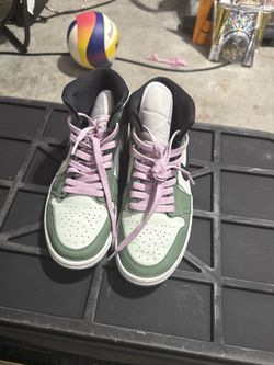 Nike Air Jordan 1 Mid – Size 10 (Green/White)