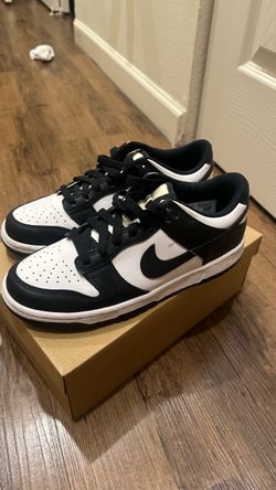 youth nike dunks size 5.5Y