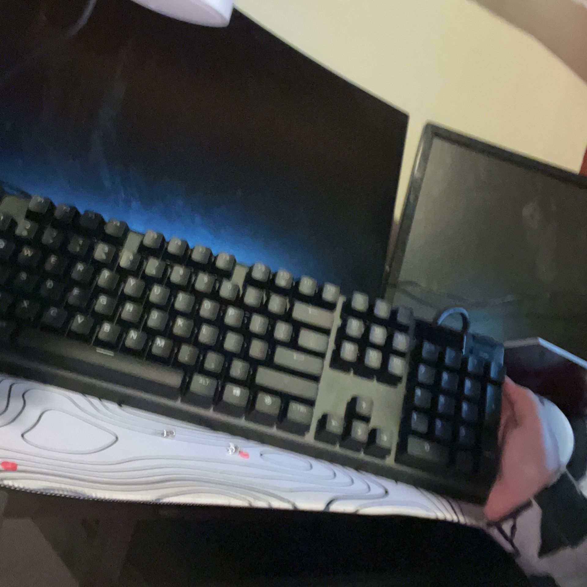 Apex Pro 100% Gaming Keyboard 